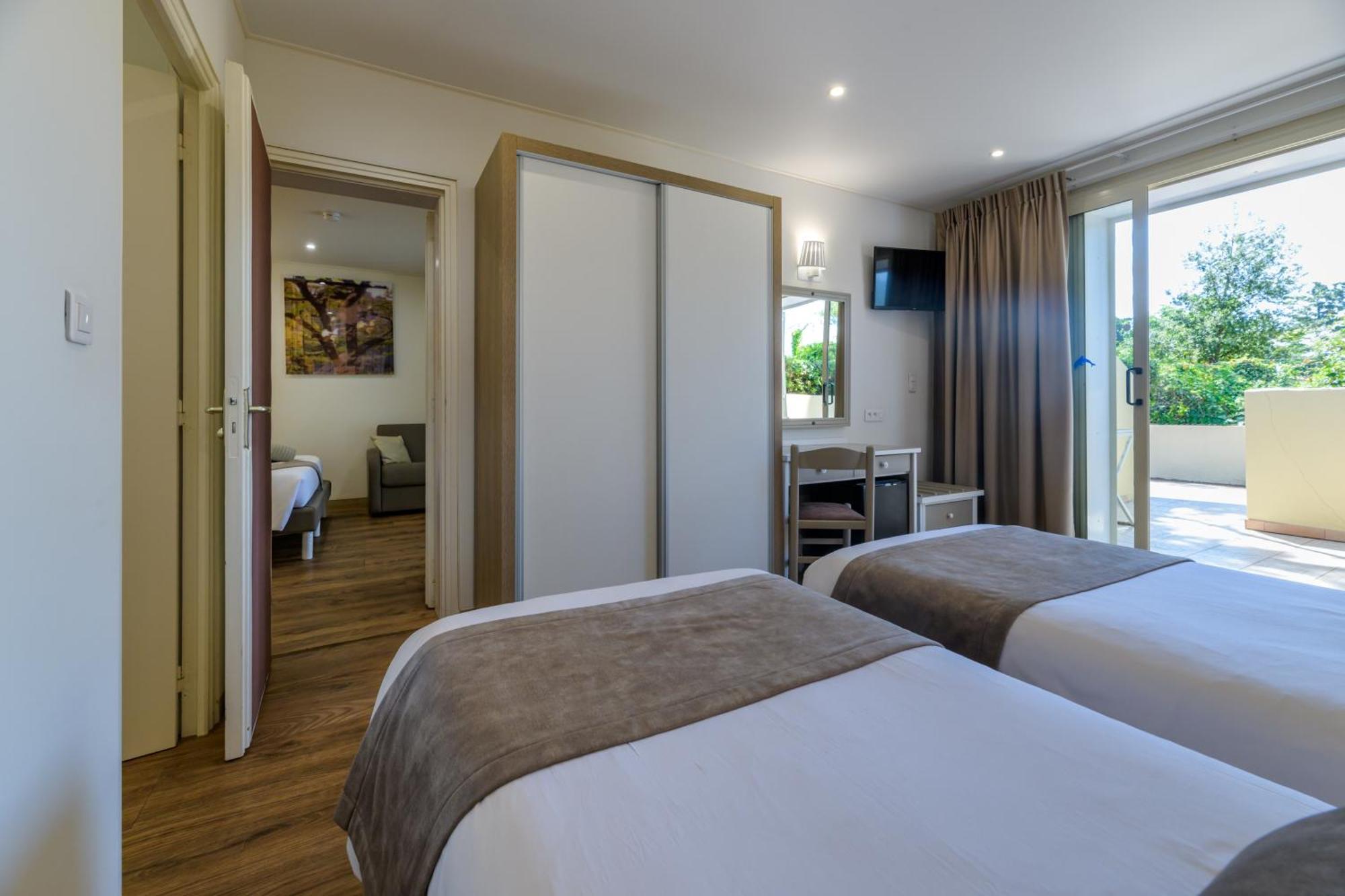Hotel & Restaurant San Pellegrino Folelli ภายนอก รูปภาพ